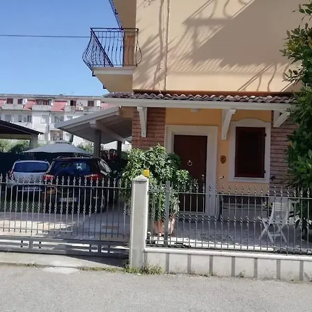 Elegante Bilocale Vicino Al Mare Apartment Centobuchi